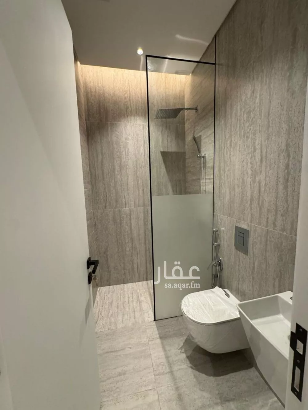 2 bedroom apartment in Al Aqiq 13