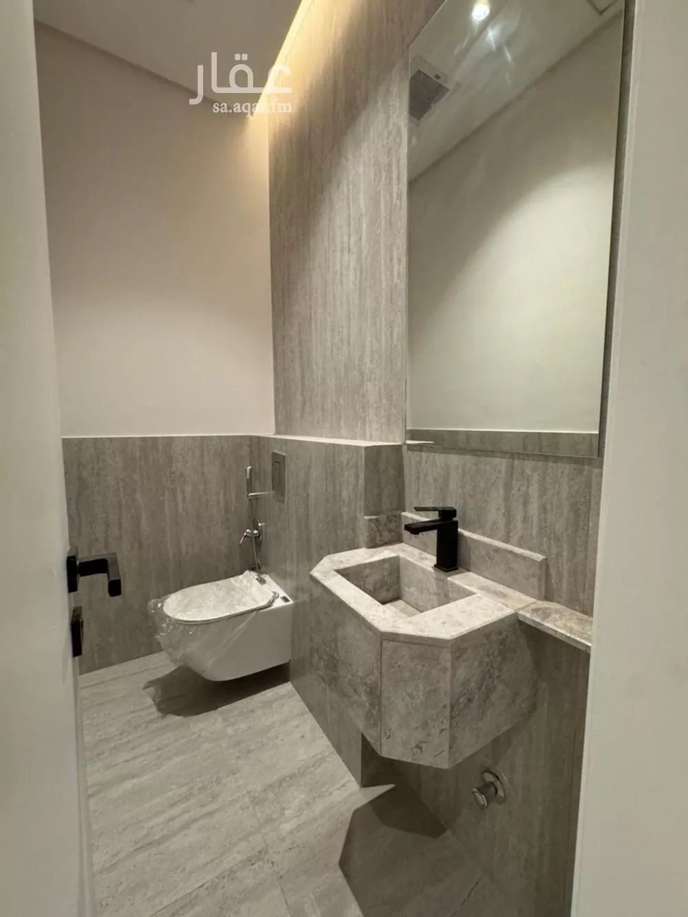 2 bedroom apartment in Al Aqiq 5