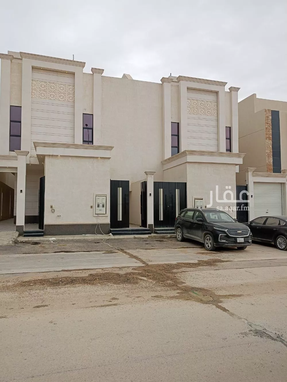 فيلا 4 غرف في الجنادرية 2
