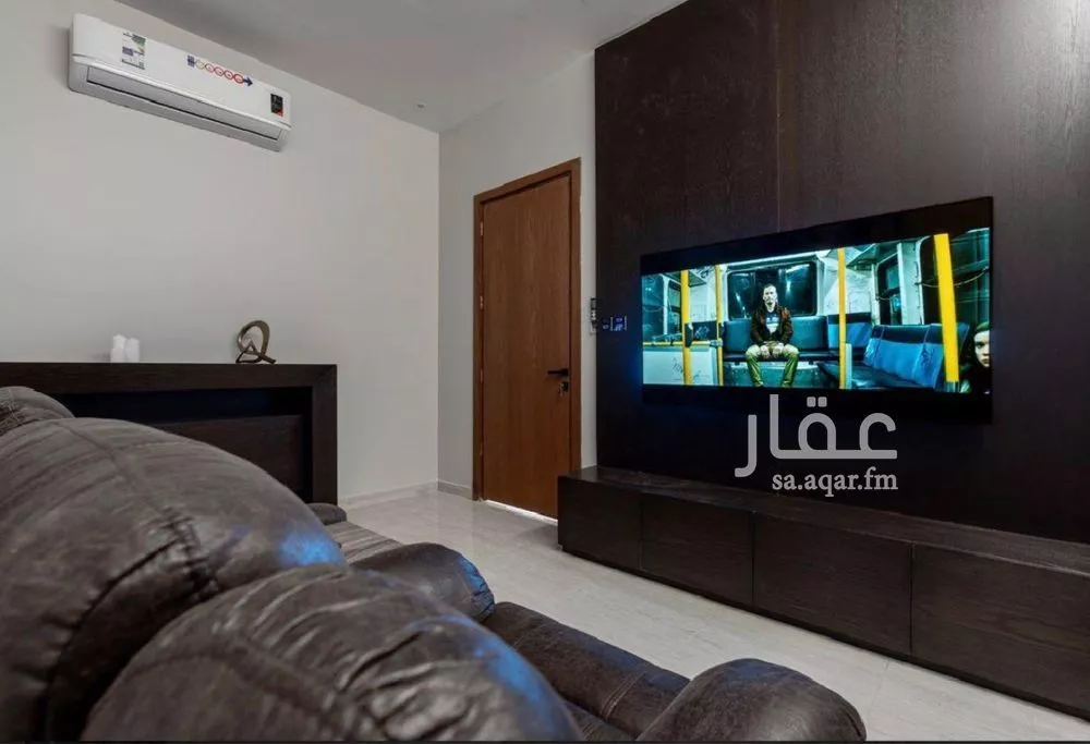 شقة 4 غرف في الملقا 3