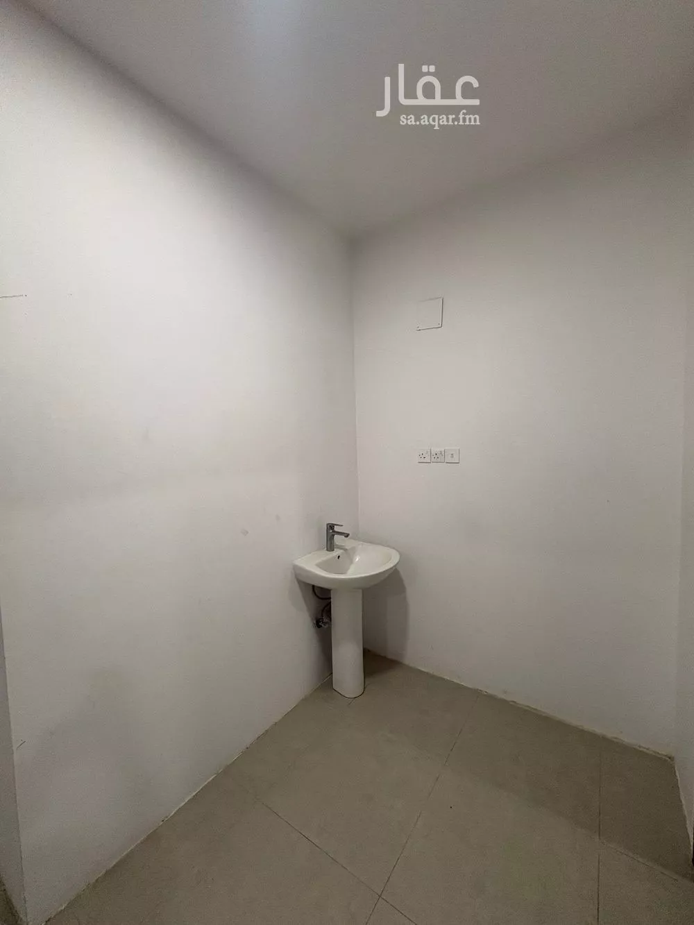 1 bedroom apartment in Al Rabwa 10