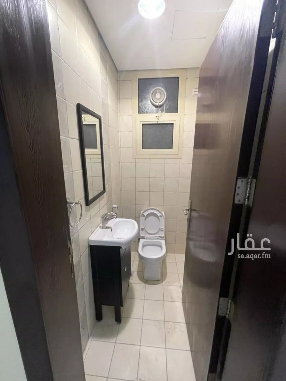 شقة 3 غرف في الملقا 10