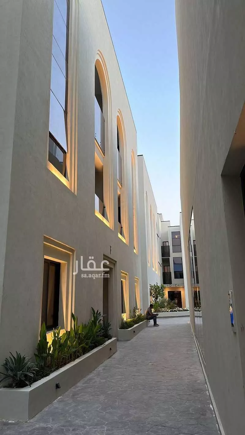 3 bedroom apartment in Al Malqa 3