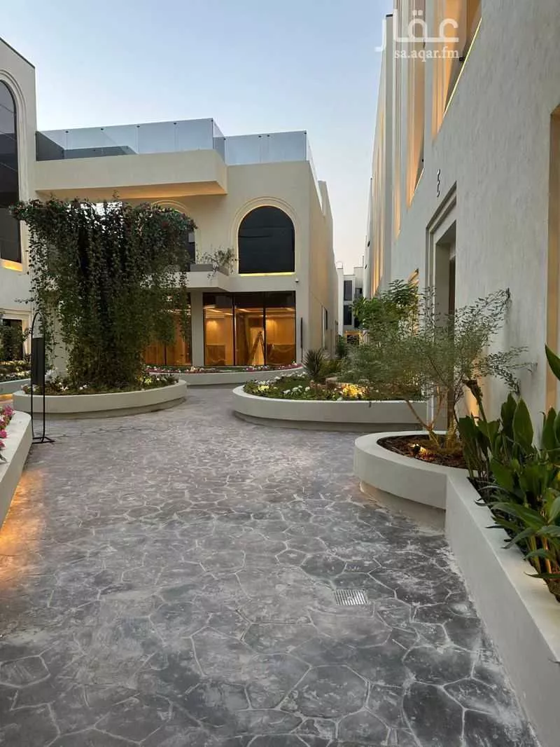 3 bedroom apartment in Al Malqa 5