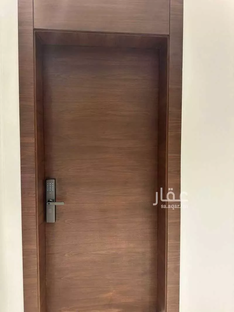 3 bedroom apartment in Al Malqa 7