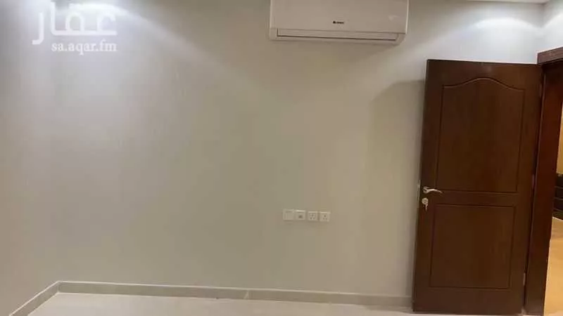 شقة 3 غرف في الملقا 6