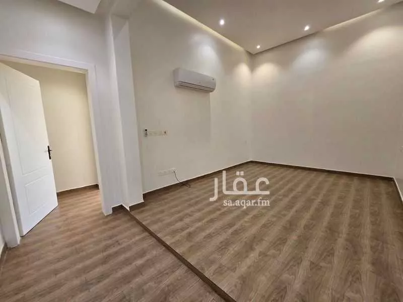 شقة 4 غرف في الحمراء 5