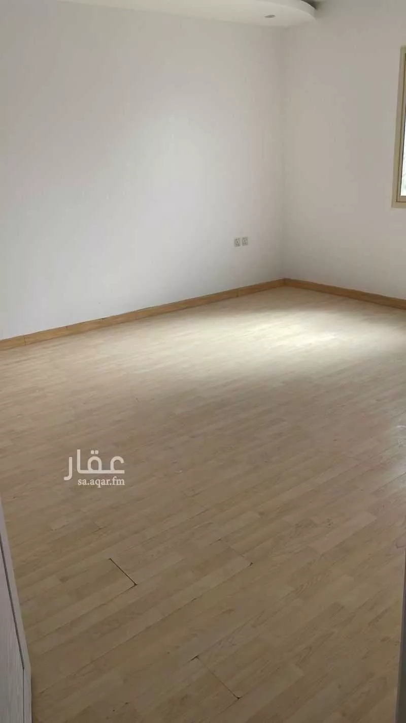 شقة 5 غرف في الملقا 6
