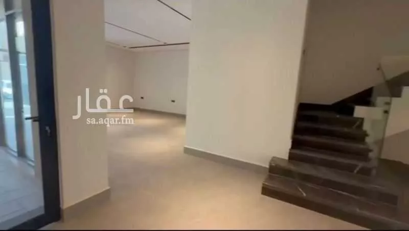 فيلا 5 غرف في النرجس 4