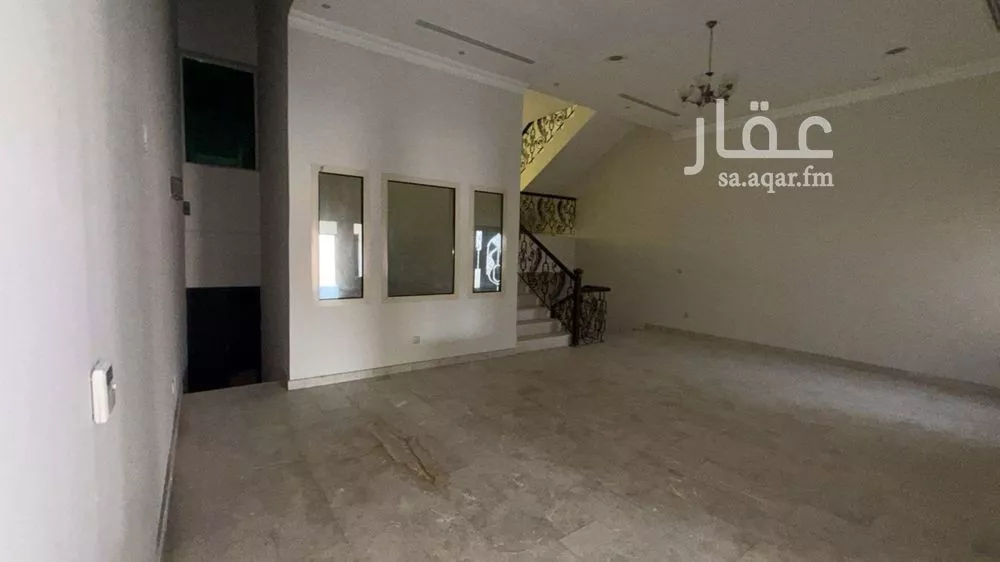 فيلا 9 غرف في العليا 3