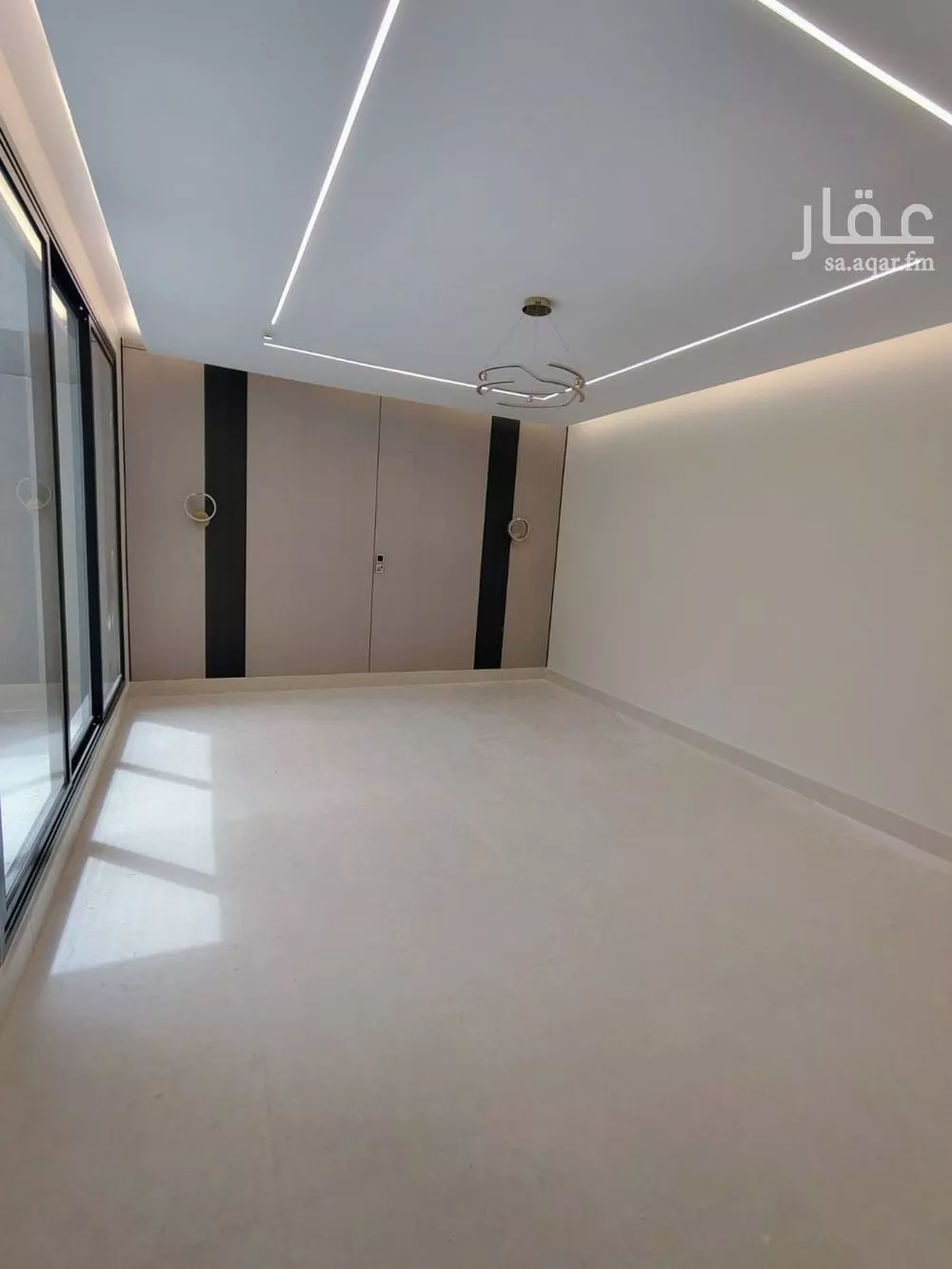 6 bedroom villa in Al Amwaj 6