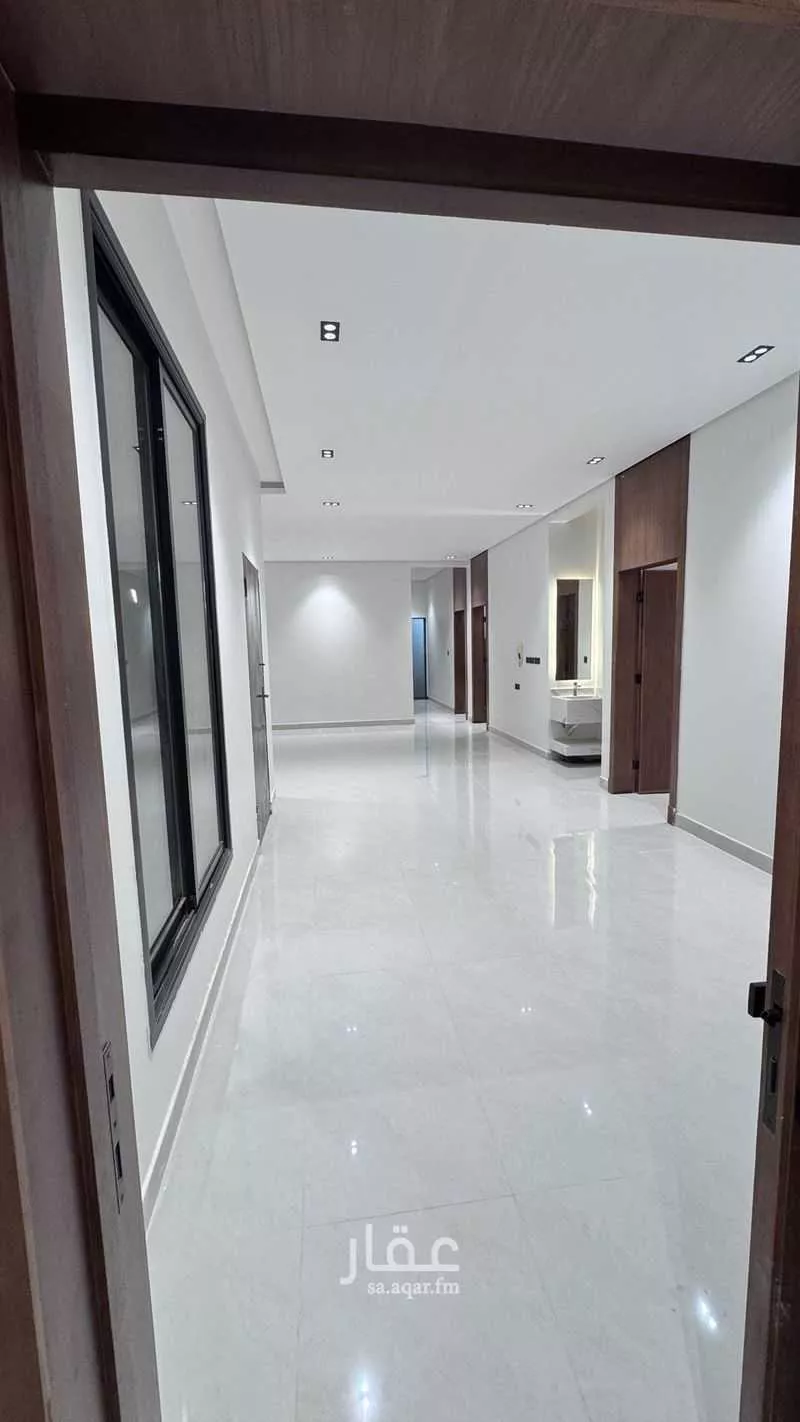 3 bedroom floor in Tuwaiq 4