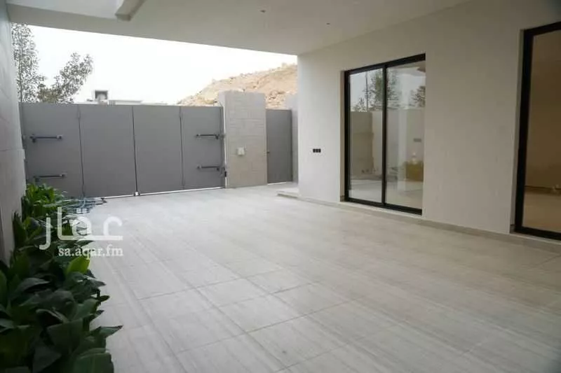 فيلا 4 غرف في النرجس 6