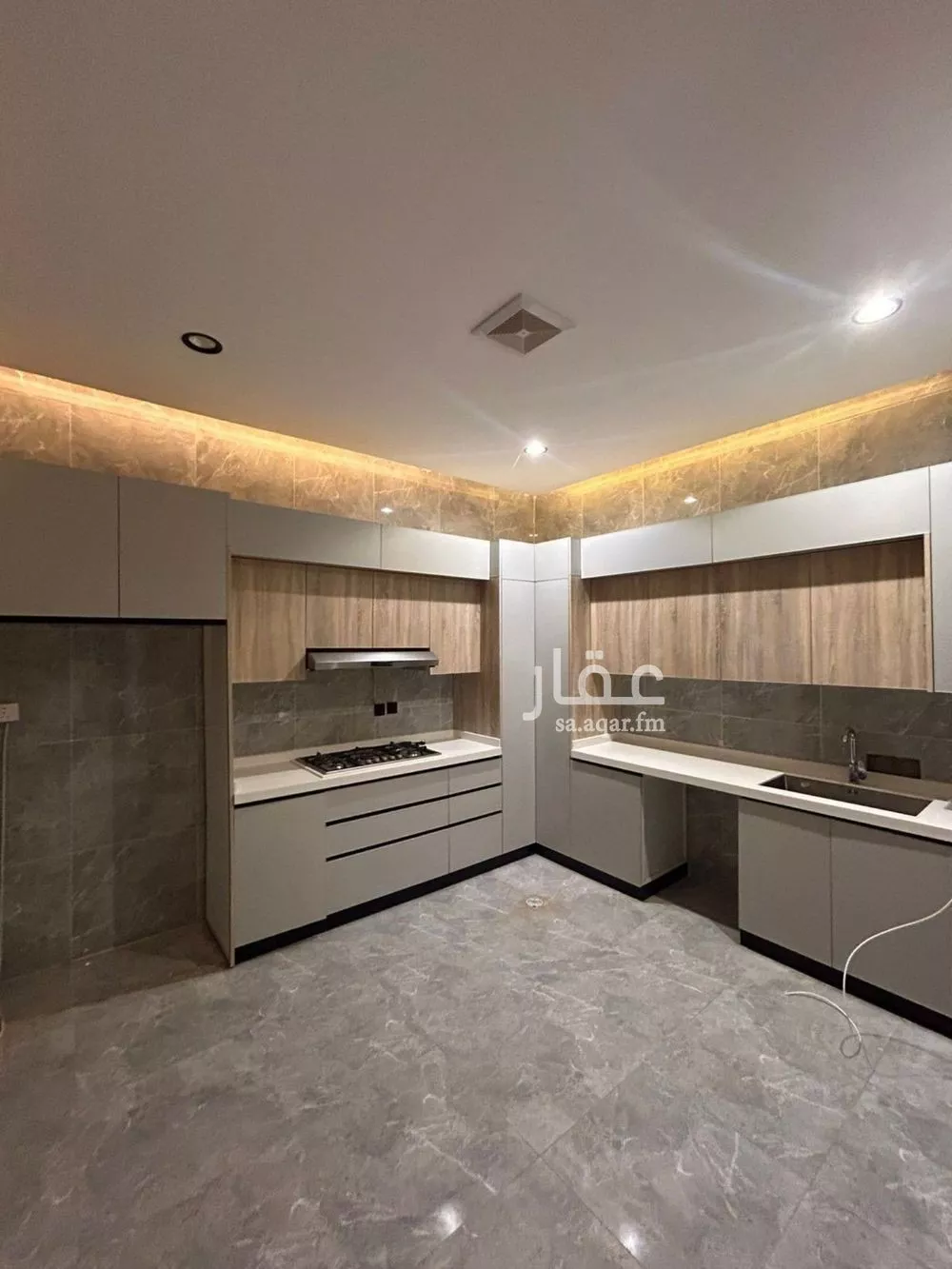 5 bedroom floor in Okaz 20