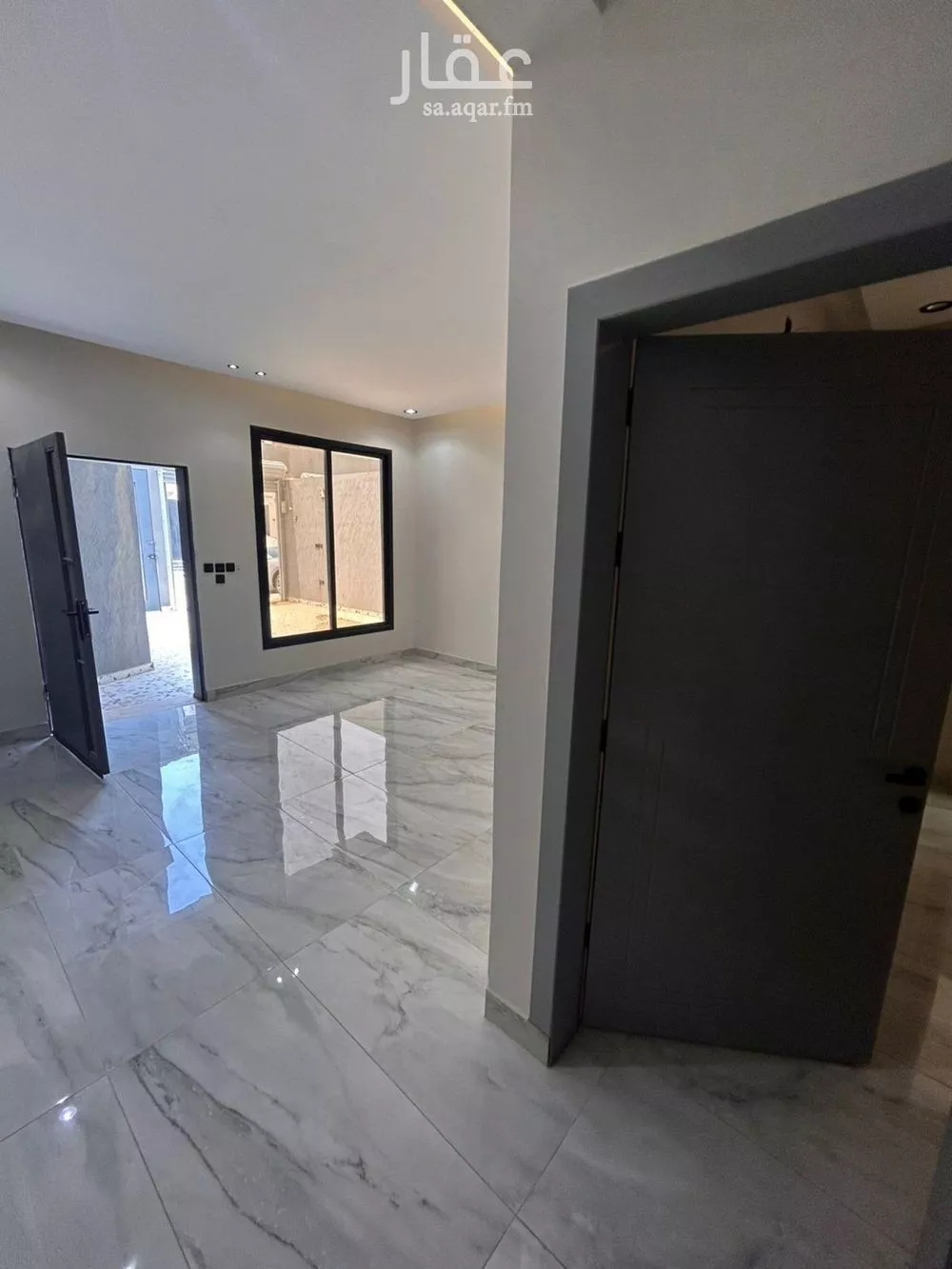 5 bedroom floor in Okaz 6