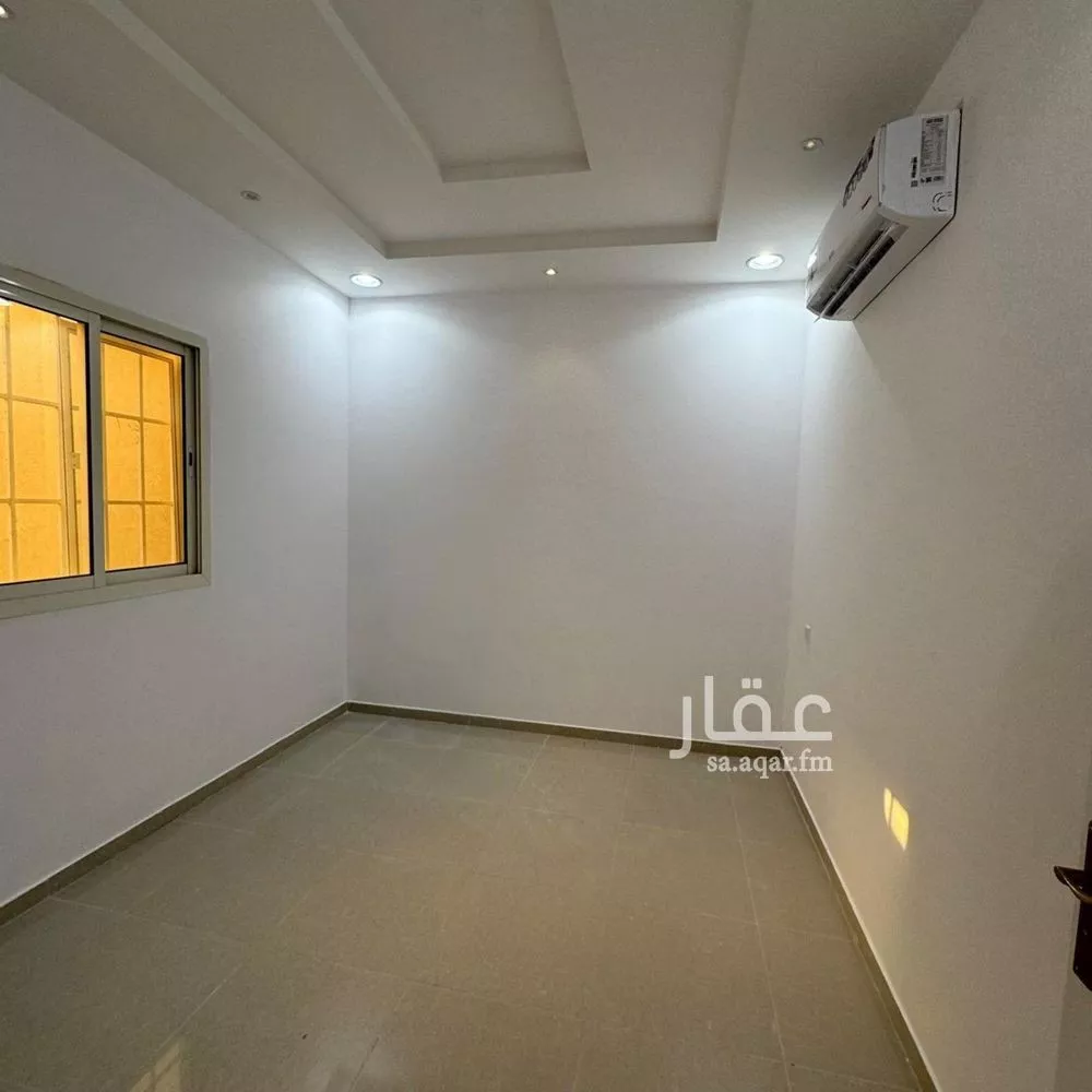 3 bedroom floor in Al Malqa 8