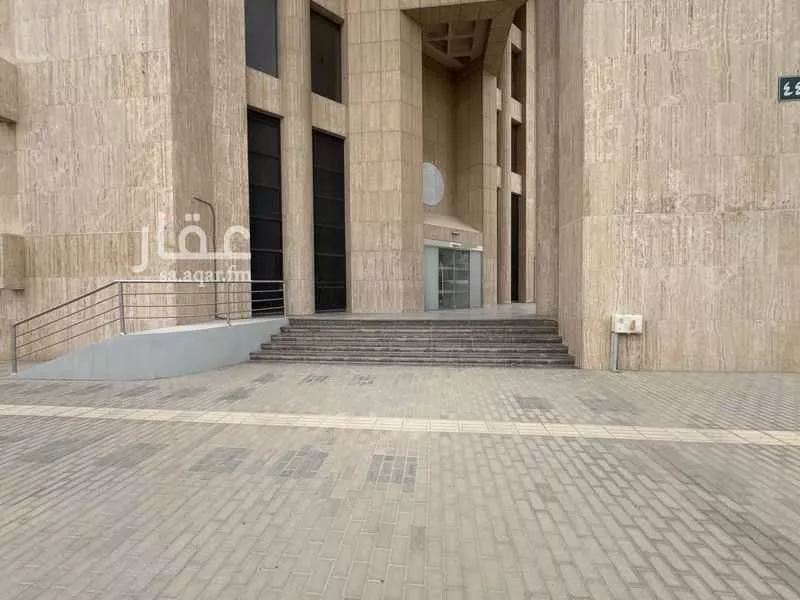 1324 sqm shop in Ad Dhubbat 2