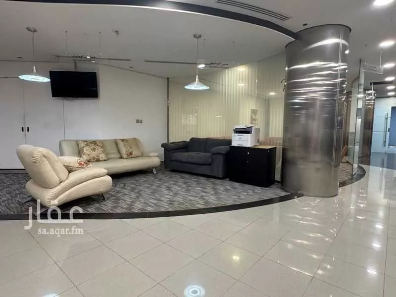 1324 sqm shop in Ad Dhubbat 3