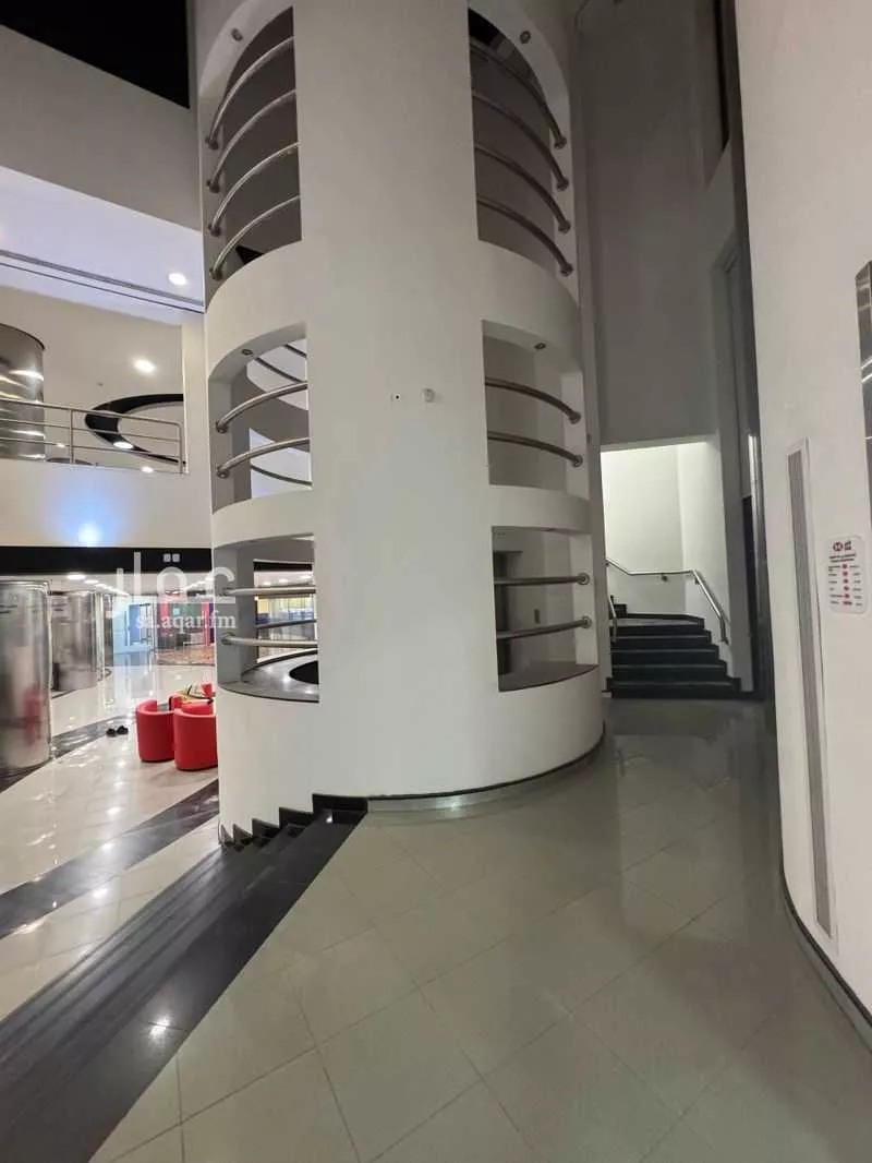 1324 sqm shop in Ad Dhubbat 4