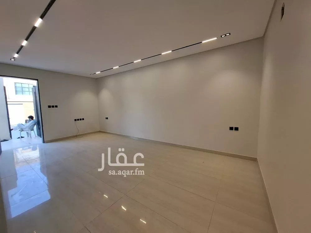 دور 6 غرف في السويدي 5