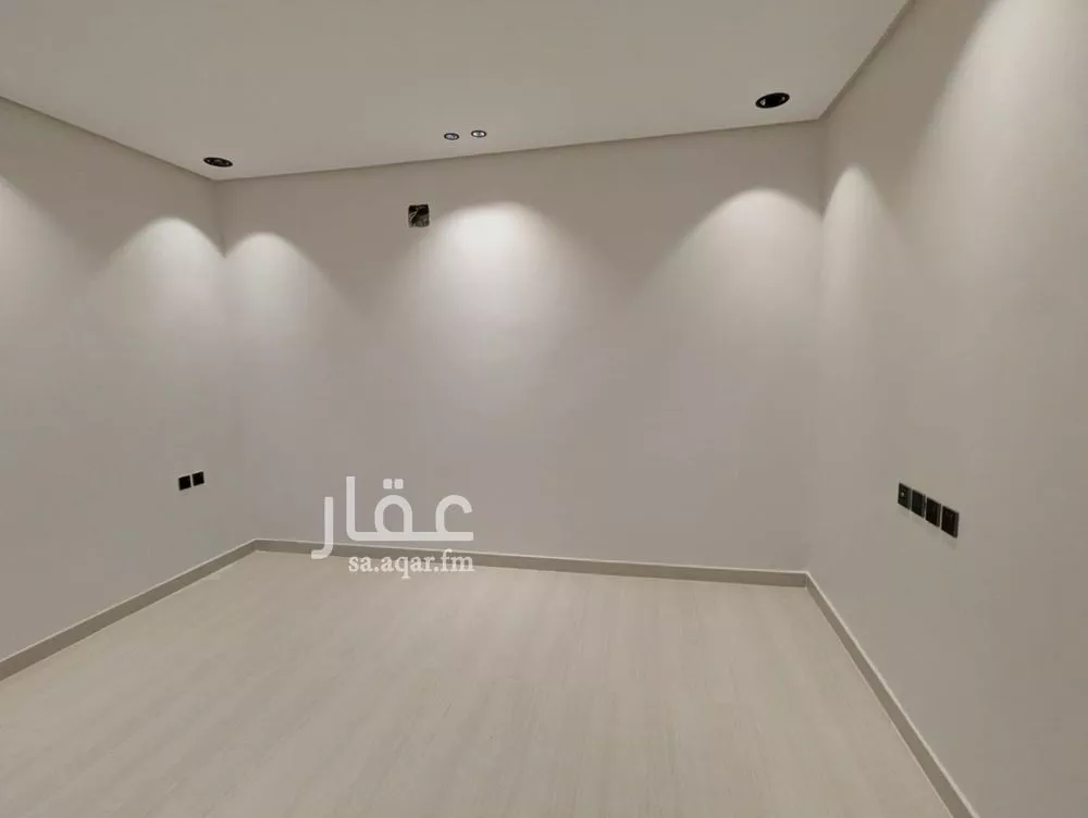 دور 6 غرف في السويدي 4