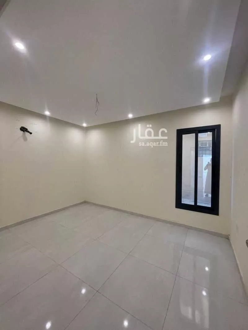 فيلا 8 غرف في الزمرد 11