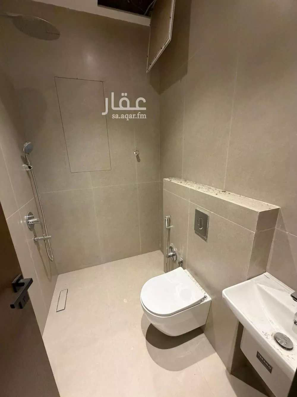 4 bedroom floor in Al Rimal 11