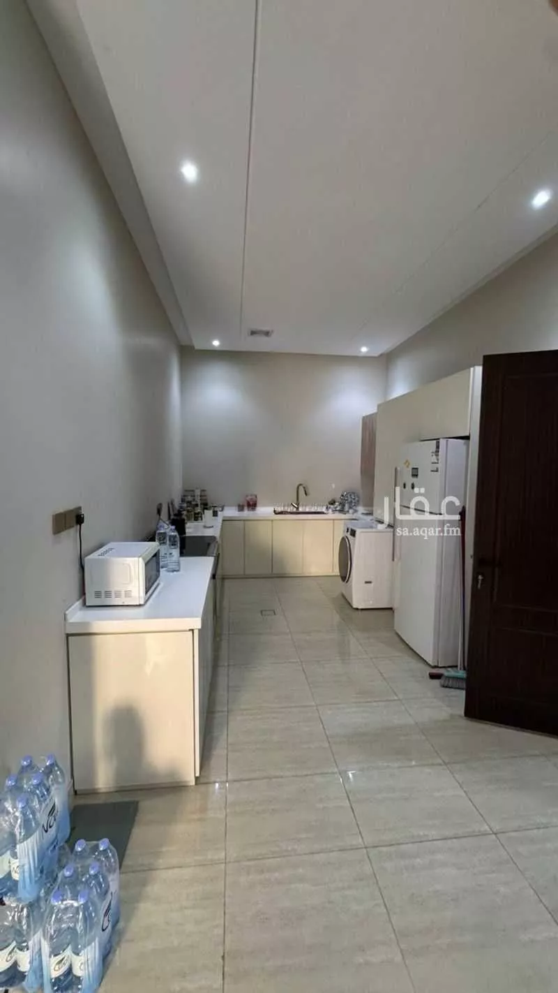 3 bedroom floor in Ar Rafiah 10
