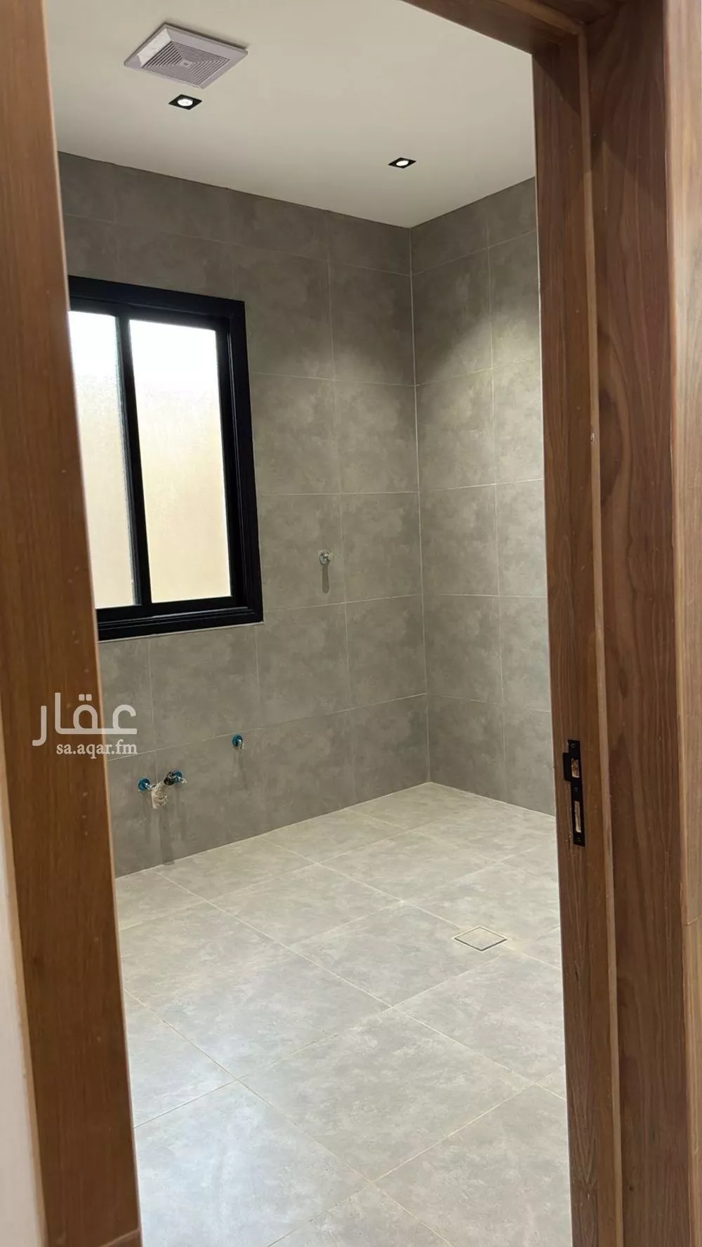 دور 4 غرف في الشرق 6