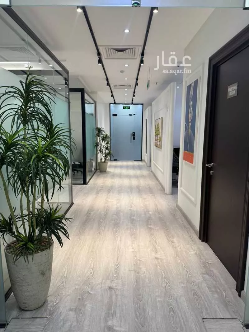 مكتب 20 م² في العليا 2