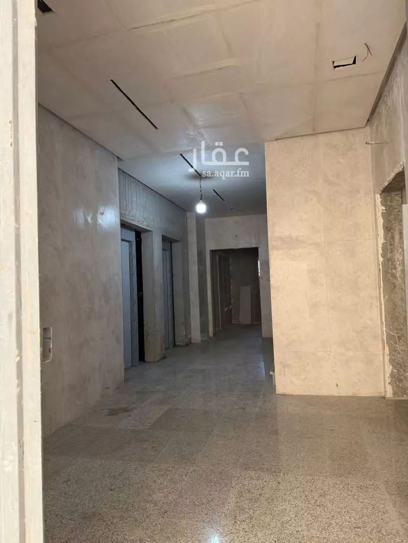 عمارة 600 م² في الملك فهد 10