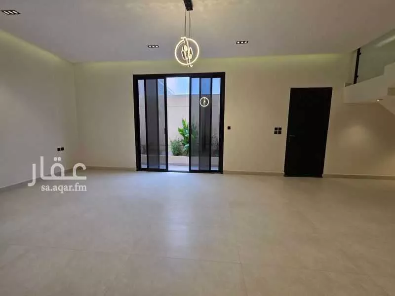 فيلا 5 غرف في الرمال 11