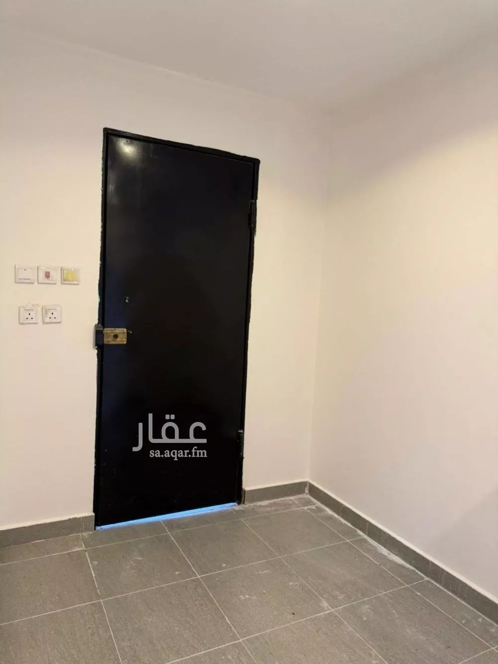 دور 2 غرف في العارض 10