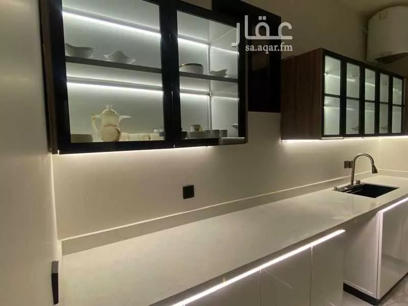 دور 3 غرف في العارض 8