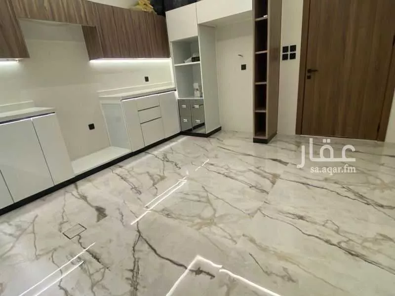 دور 3 غرف في العارض 10