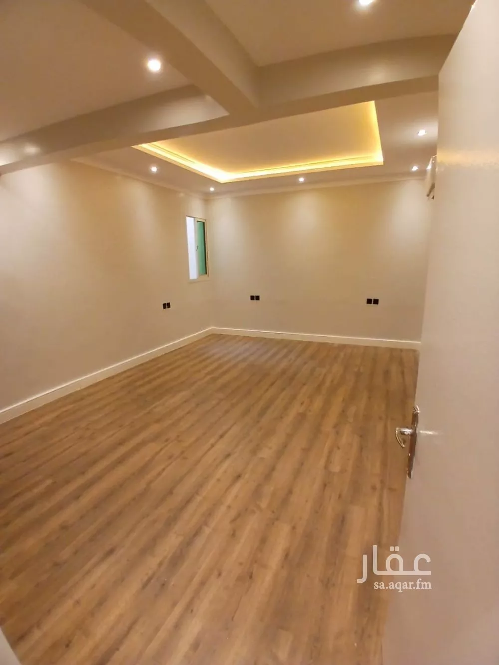 شقة 1 غرف في الملقا 3