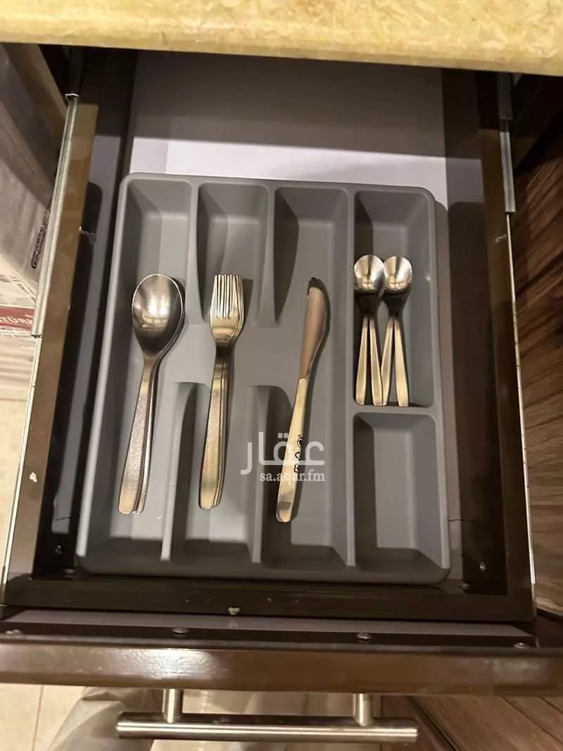 3 bedroom apartment in Al Rawdah 21