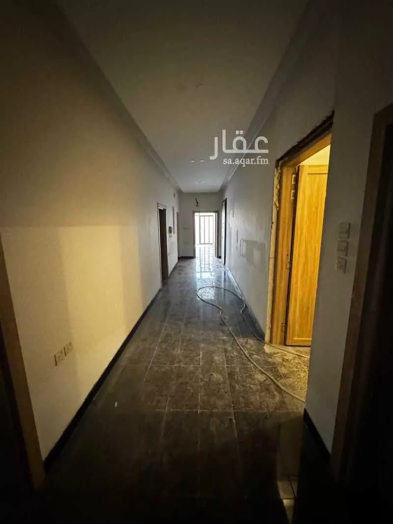 شقة 4 غرف في الأمواج 2