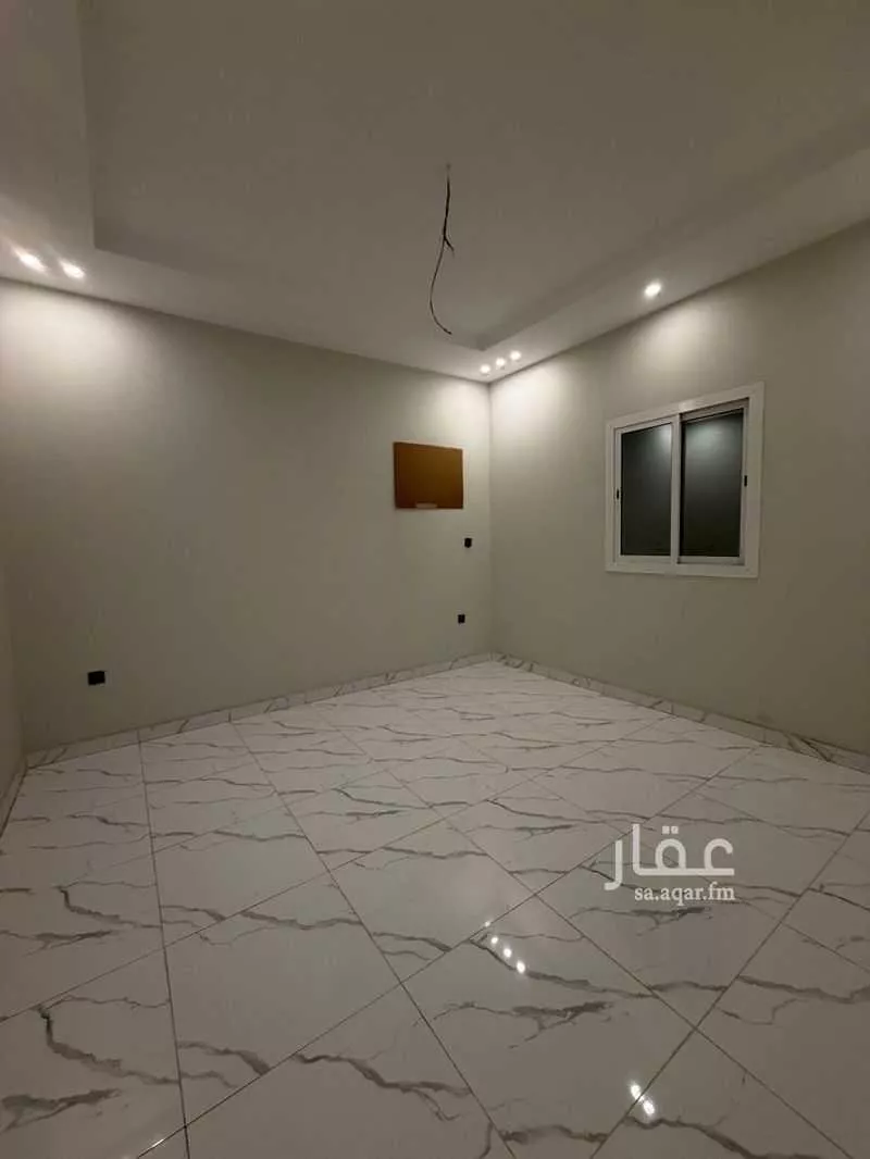 شقة 6 غرف في الريان 14