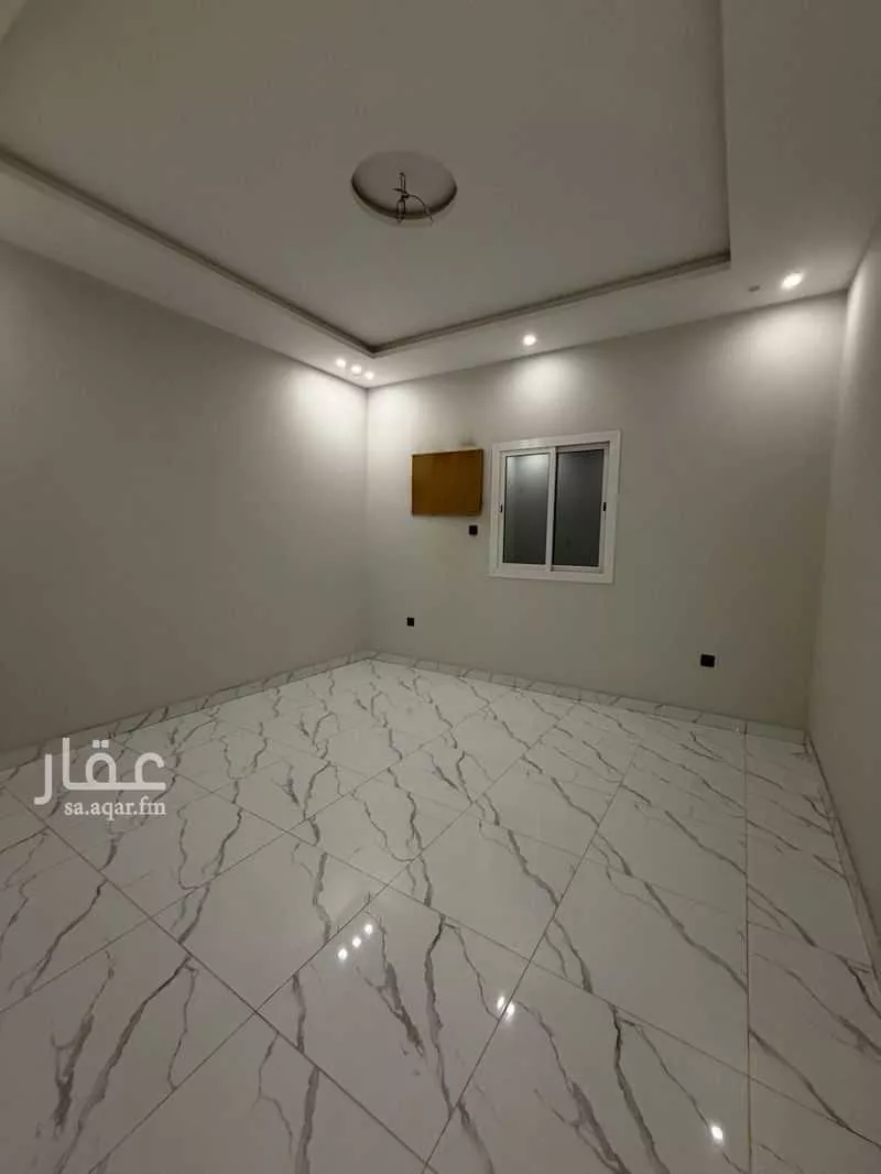 شقة 6 غرف في الريان 15