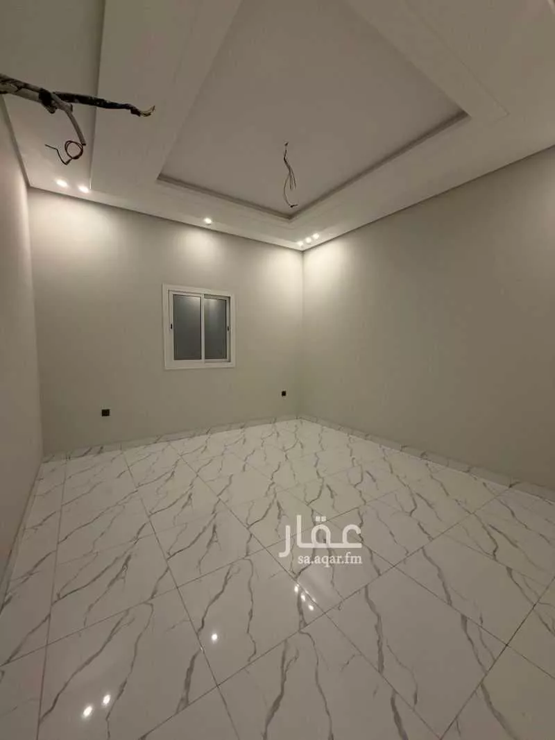 شقة 6 غرف في الريان 3