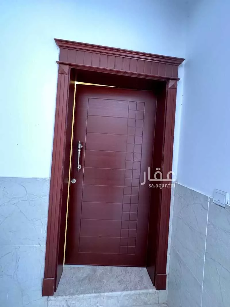شقة 4 غرف في طيبة 8