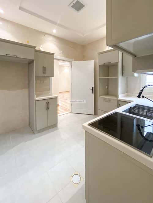 3 bedroom apartment in Al Malqa 18