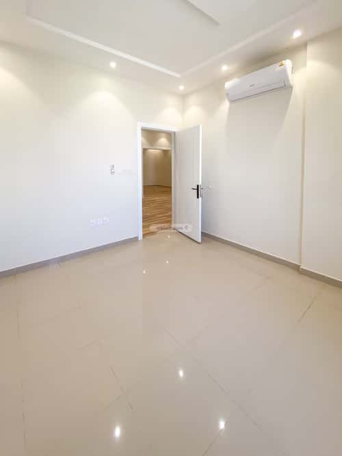 3 bedroom apartment in Al Malqa 6