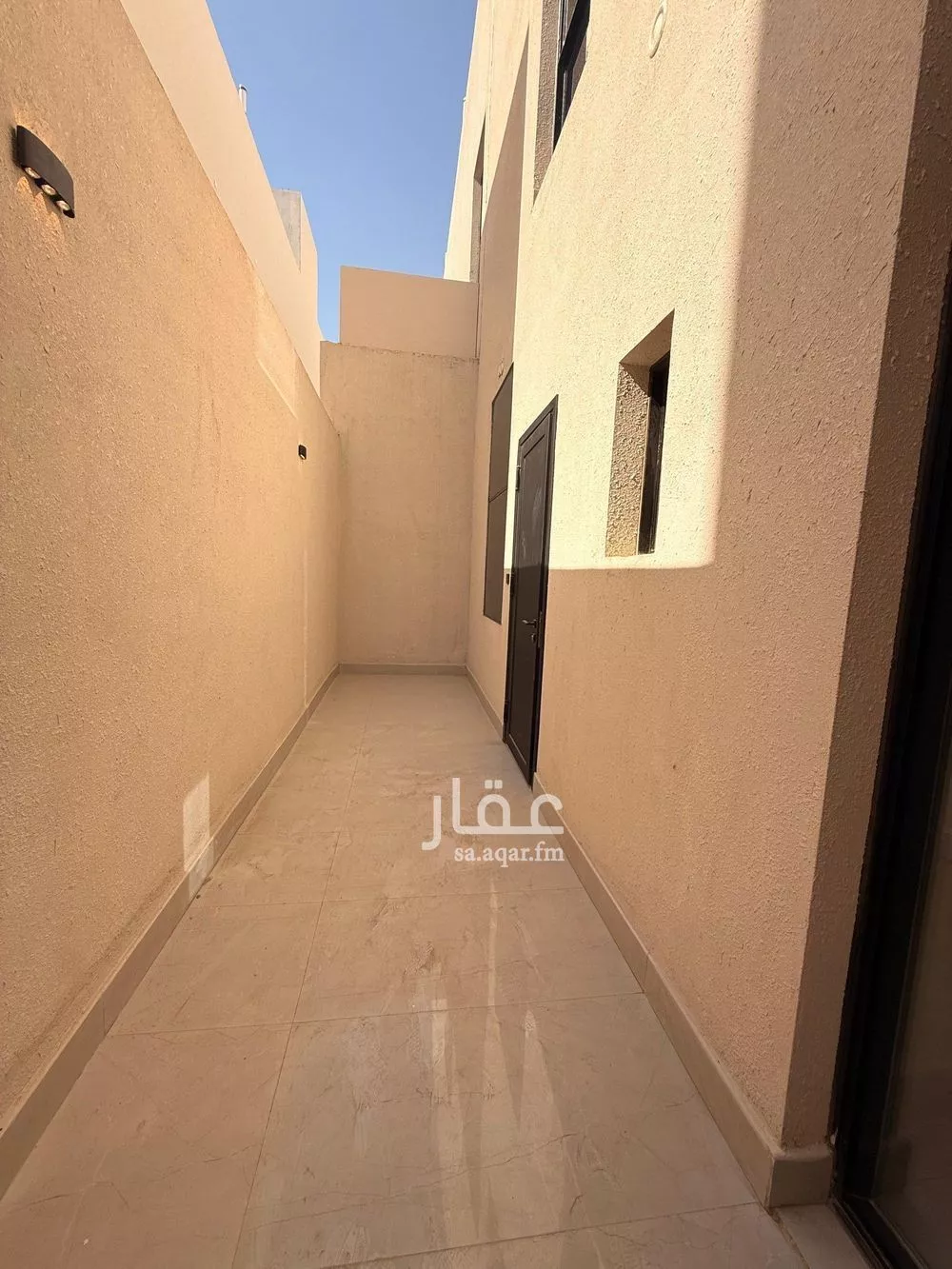 فيلا 3 غرف في الخليج 5