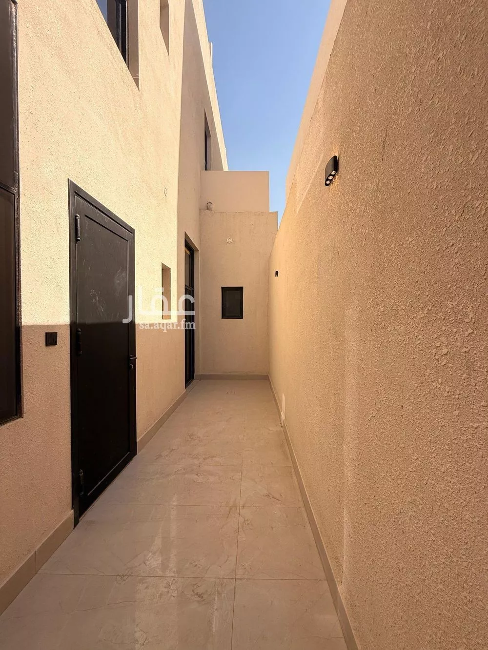 فيلا 3 غرف في الخليج 6