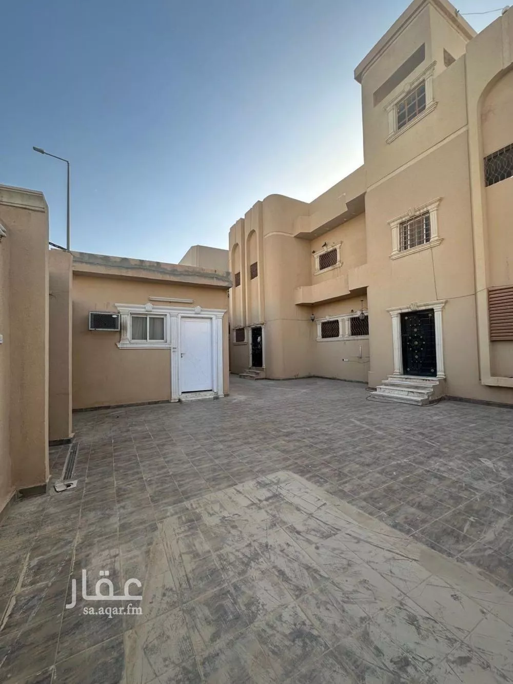 فيلا 13 غرف في بدر 25