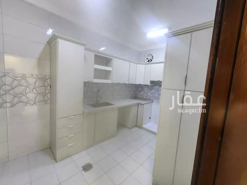 4 bedroom apartment in Abruq Ar Rughamah 4