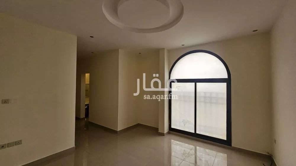 فيلا 5 غرف في الملقا 11
