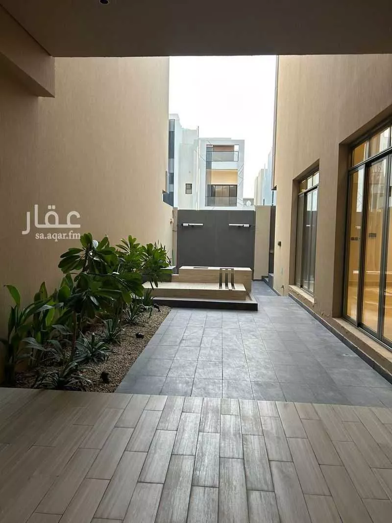 5 bedroom villa in Al Narjis 15